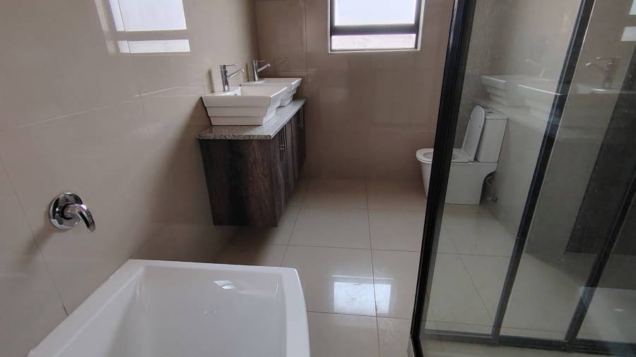  Bedroom Property for Sale in Eldo Village Estate Gauteng