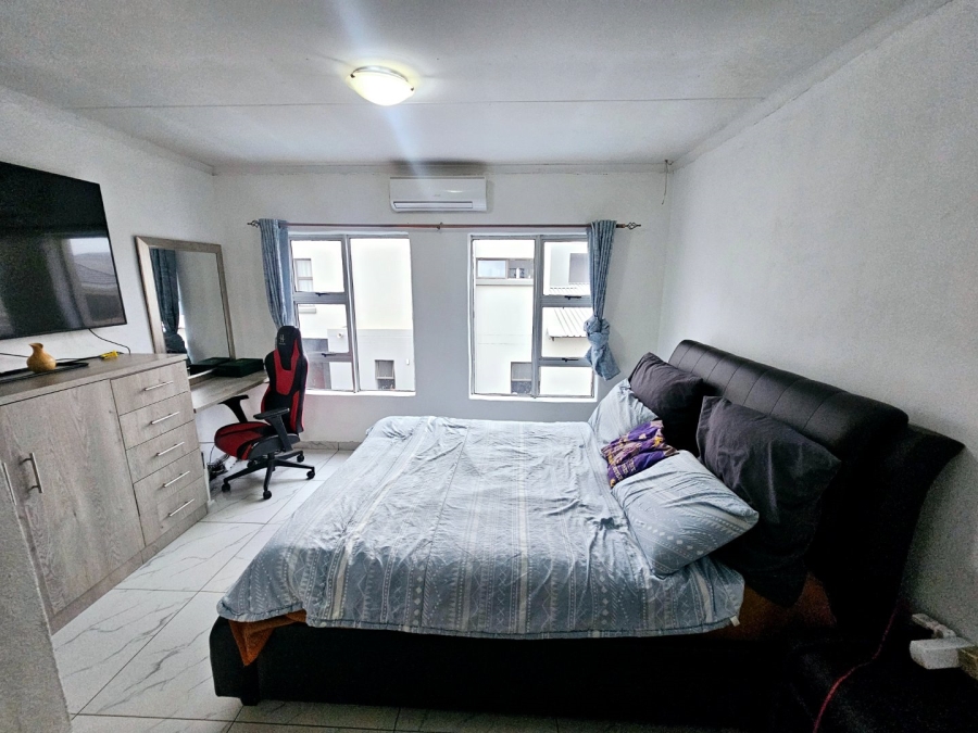 4 Bedroom Property for Sale in Monavoni Gauteng