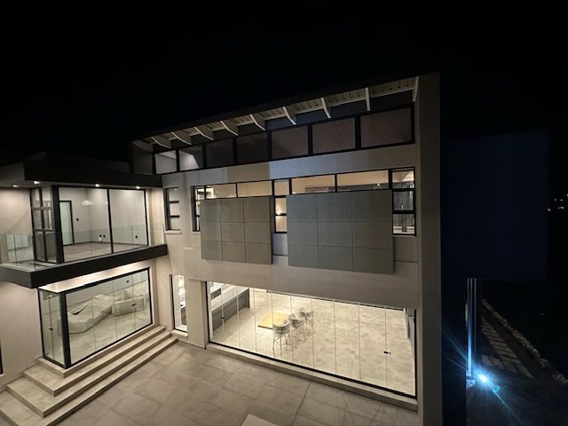 5 Bedroom Property for Sale in Midstream Heights Gauteng