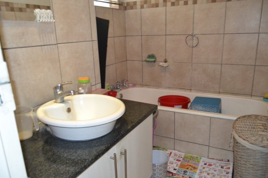 2 Bedroom Property for Sale in Eastleigh Gauteng
