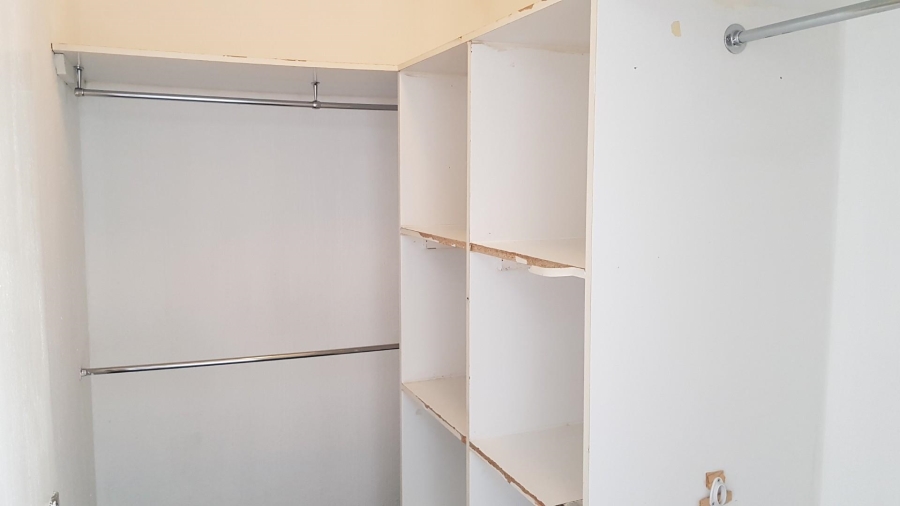 To Let 1 Bedroom Property for Rent in Ormonde Gauteng