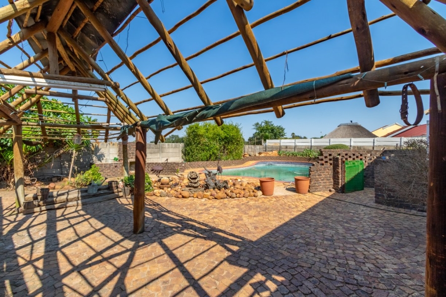 4 Bedroom Property for Sale in Modder East Gauteng