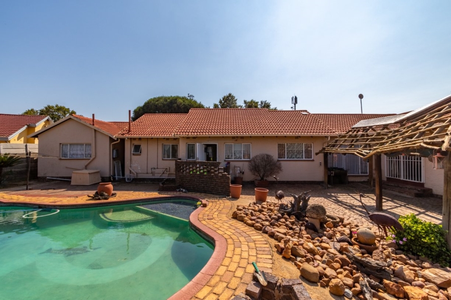 4 Bedroom Property for Sale in Modder East Gauteng