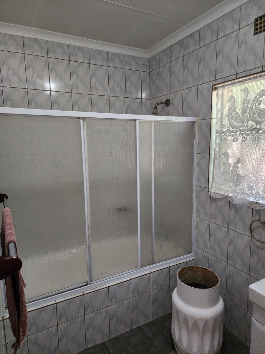 4 Bedroom Property for Sale in Eldoraigne Gauteng