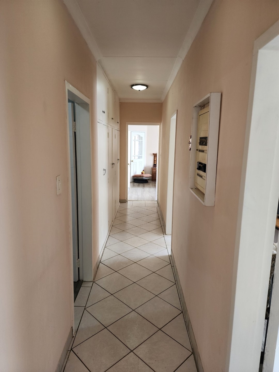 4 Bedroom Property for Sale in Eldoraigne Gauteng