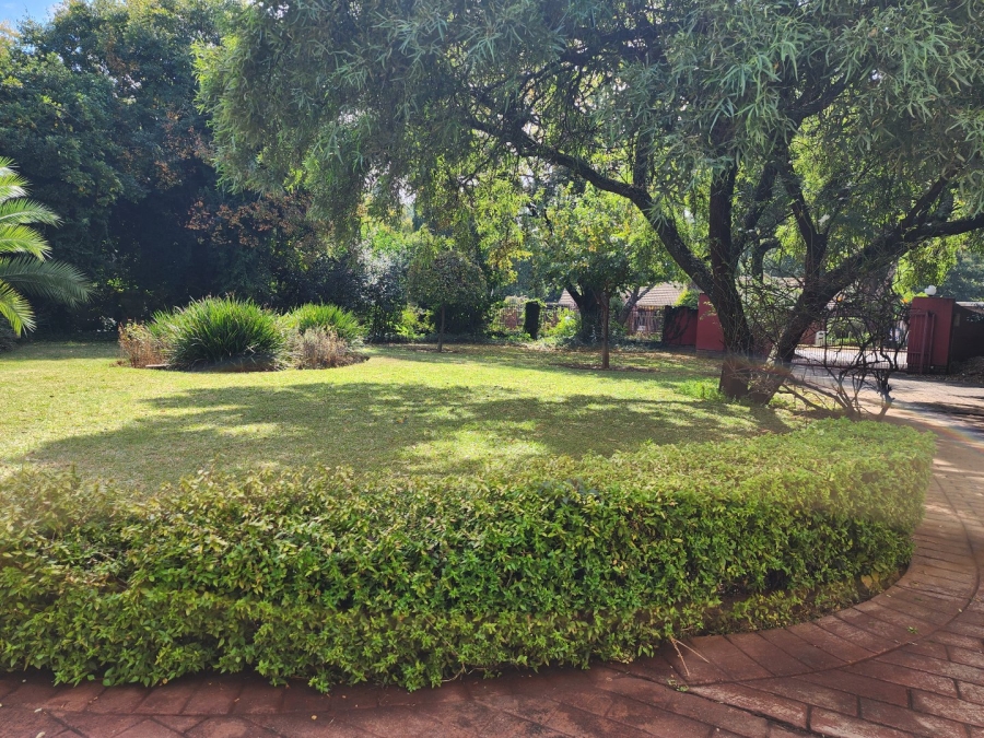 4 Bedroom Property for Sale in Eldoraigne Gauteng