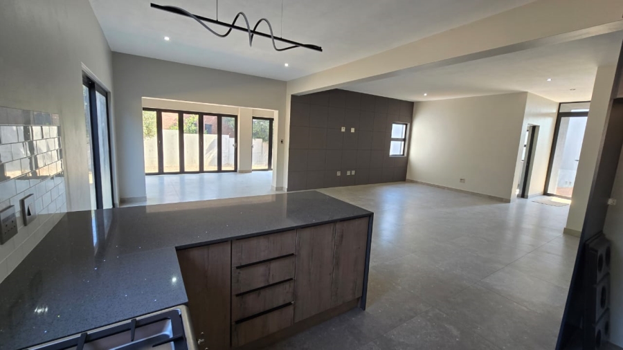 4 Bedroom Property for Sale in Country View Estate Gauteng