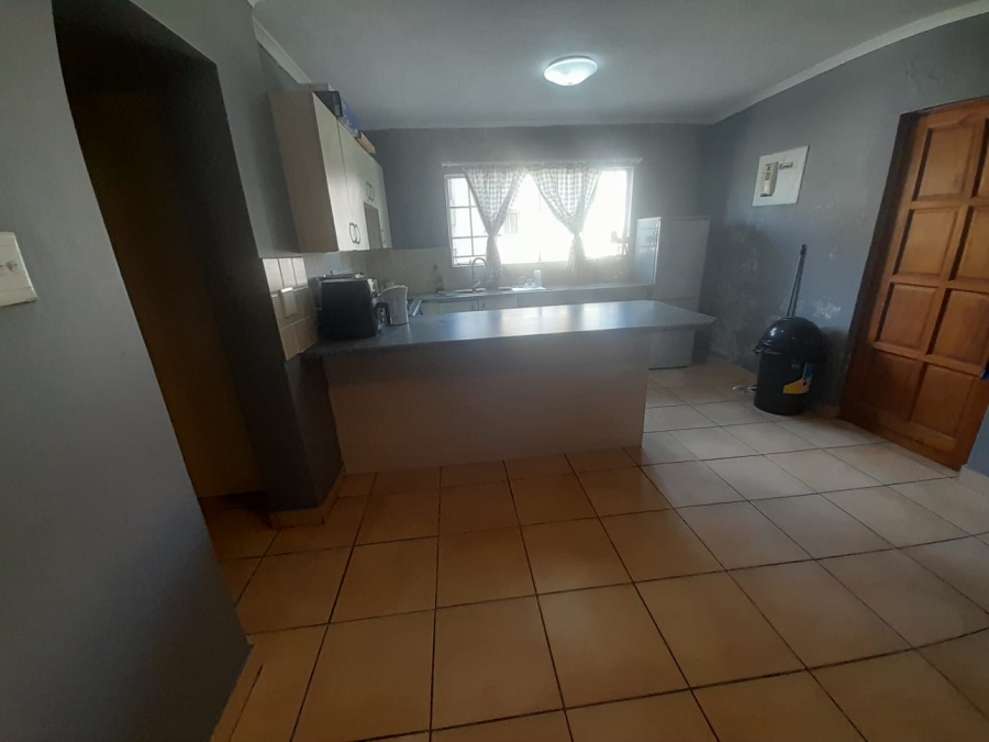 2 Bedroom Property for Sale in Meredale Gauteng