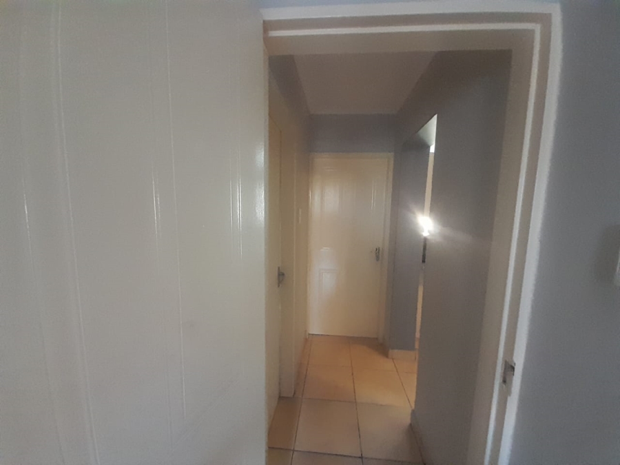 2 Bedroom Property for Sale in Meredale Gauteng