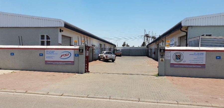  Bedroom Property for Sale in Alrode Gauteng