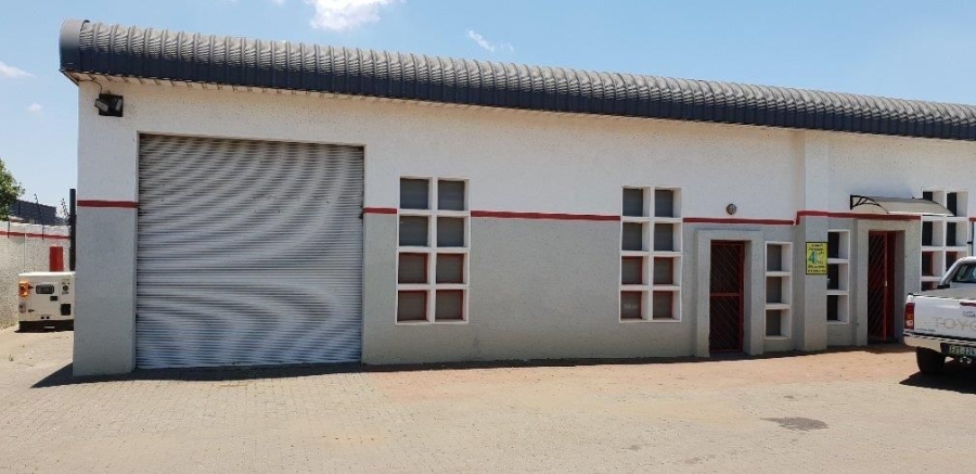  Bedroom Property for Sale in Alrode Gauteng