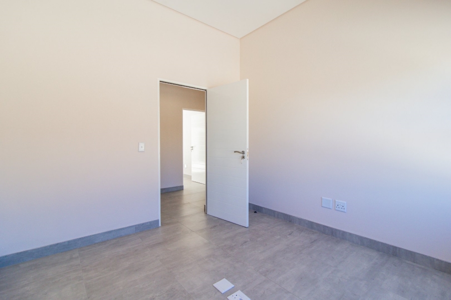  Bedroom Property for Sale in Brackenhurst Gauteng