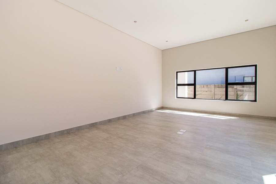 Bedroom Property for Sale in Brackenhurst Gauteng