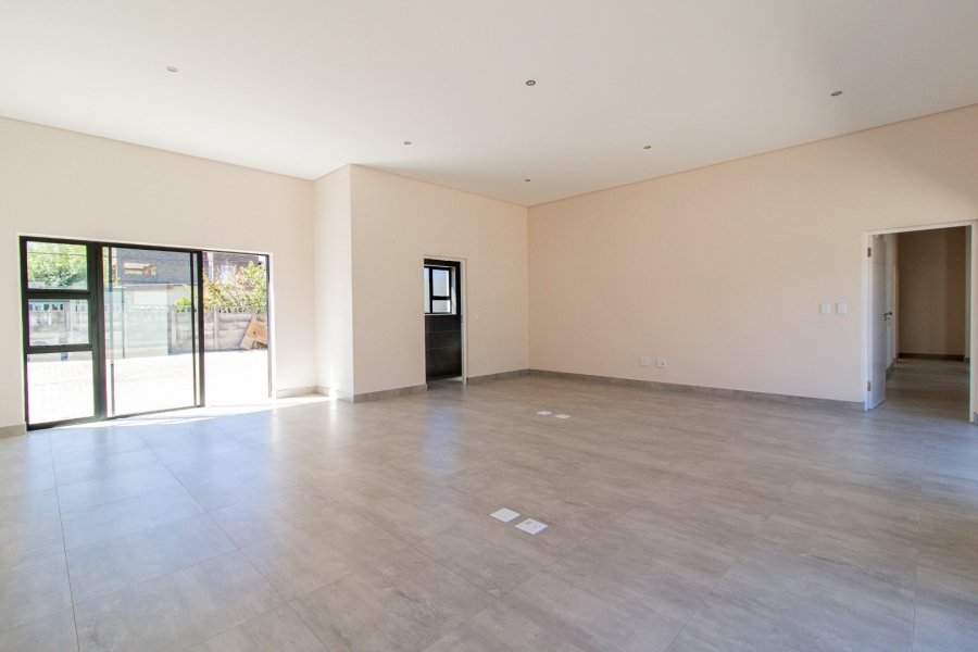  Bedroom Property for Sale in Brackenhurst Gauteng
