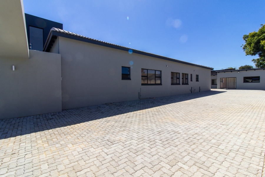  Bedroom Property for Sale in Brackenhurst Gauteng