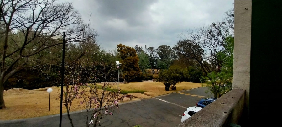 To Let 1 Bedroom Property for Rent in Lombardy East Gauteng