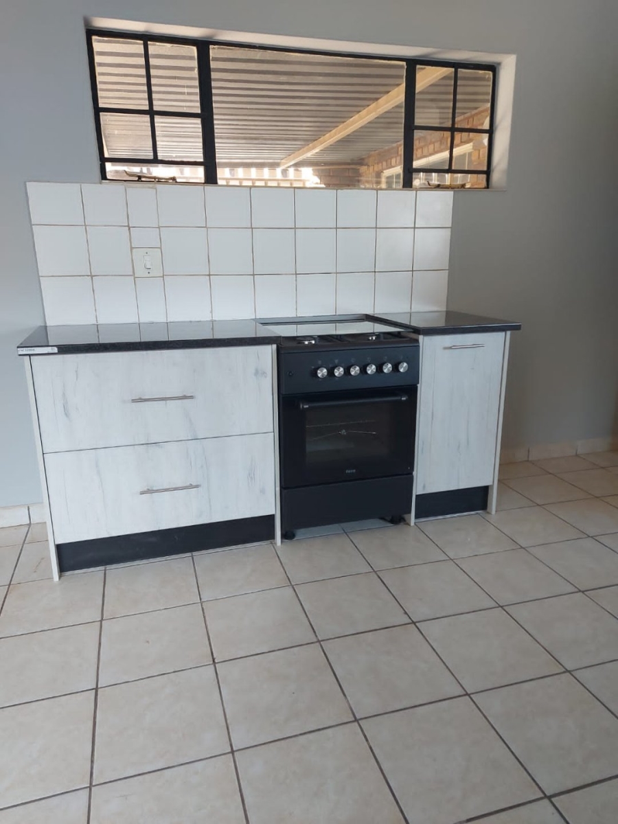 To Let 2 Bedroom Property for Rent in Rietvalleirand Gauteng