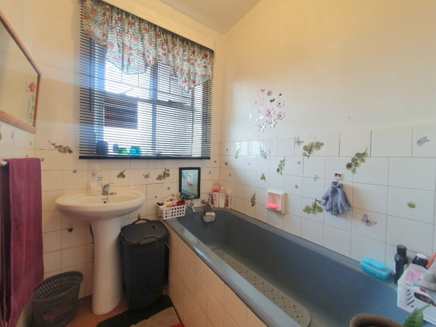 2 Bedroom Property for Sale in Pretoria Gauteng