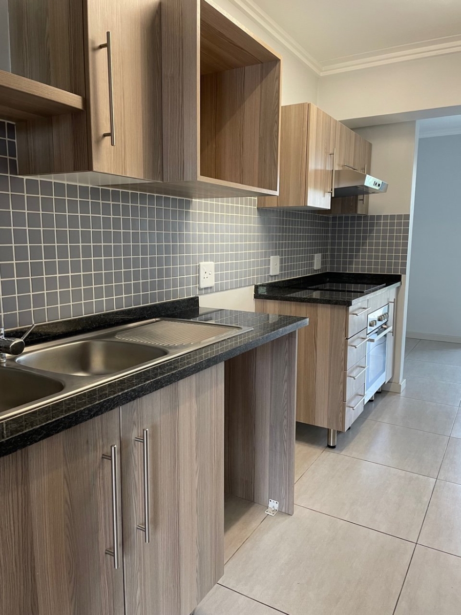 1 Bedroom Property for Sale in Sebenza Gauteng