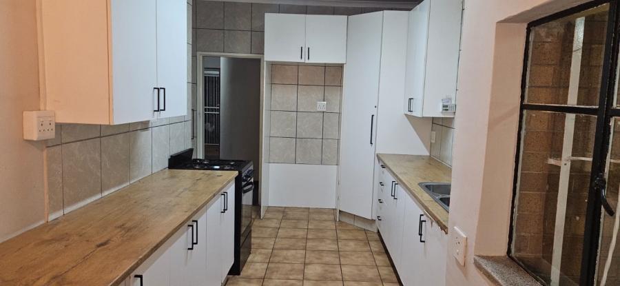 To Let 3 Bedroom Property for Rent in Witfield Gauteng