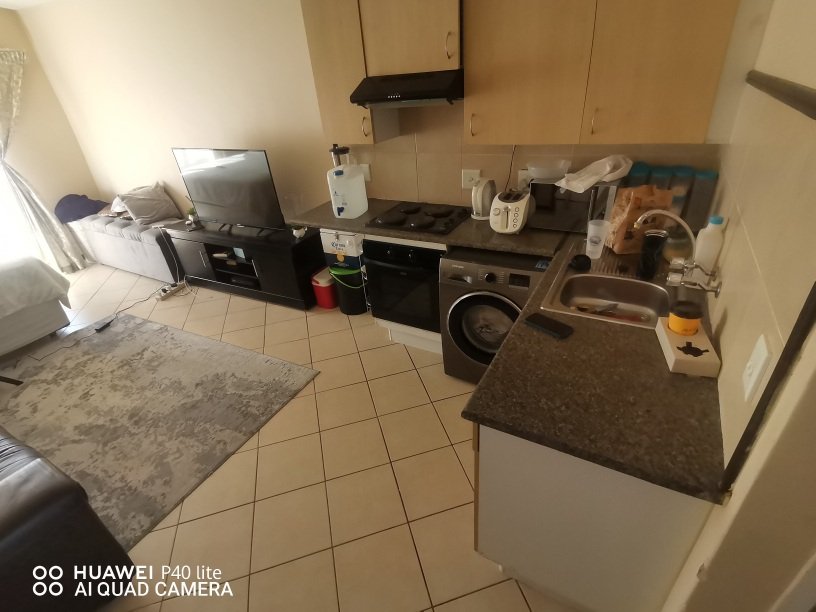 To Let 1 Bedroom Property for Rent in Karenpark Gauteng