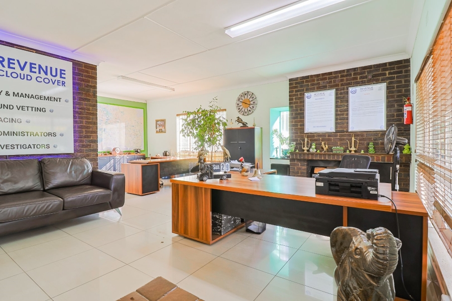  Bedroom Property for Sale in Southdale Gauteng
