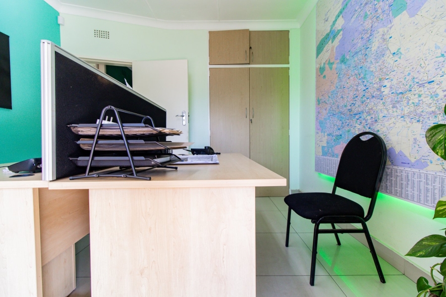  Bedroom Property for Sale in Southdale Gauteng