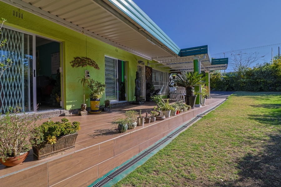  Bedroom Property for Sale in Southdale Gauteng