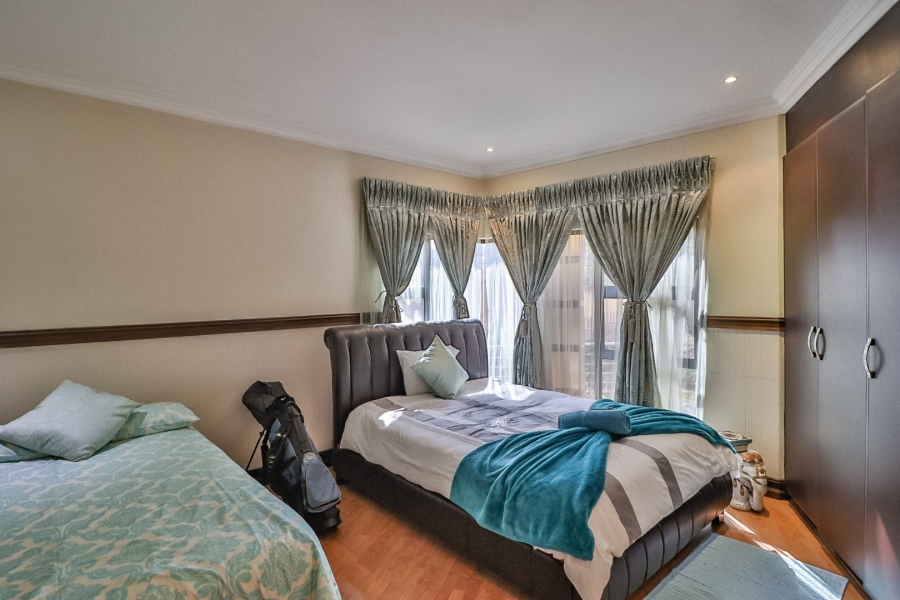 5 Bedroom Property for Sale in Meyersdal Eco Estate Gauteng