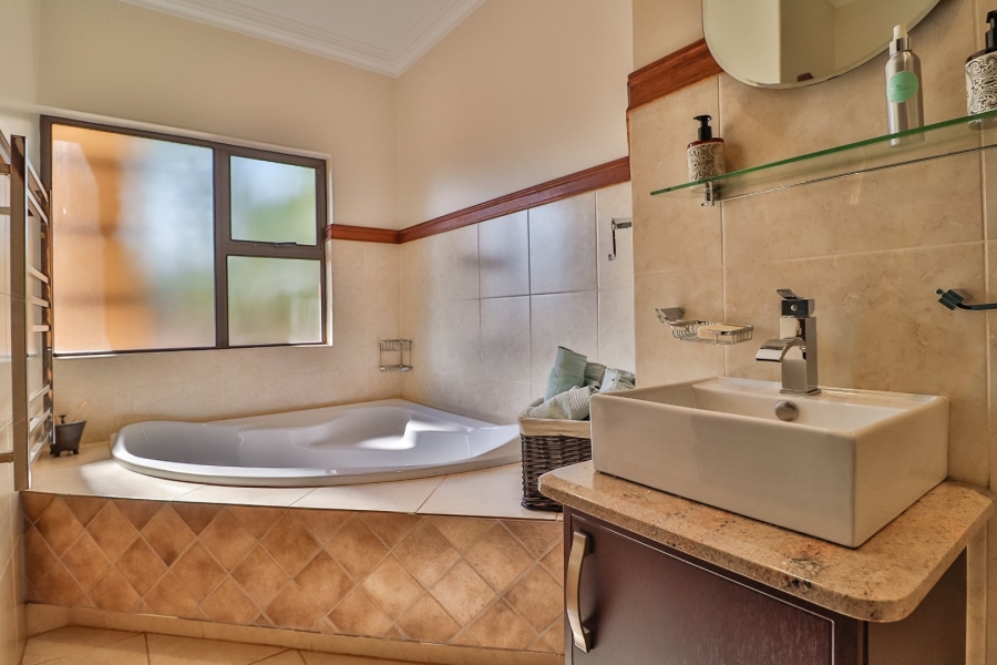 5 Bedroom Property for Sale in Meyersdal Eco Estate Gauteng