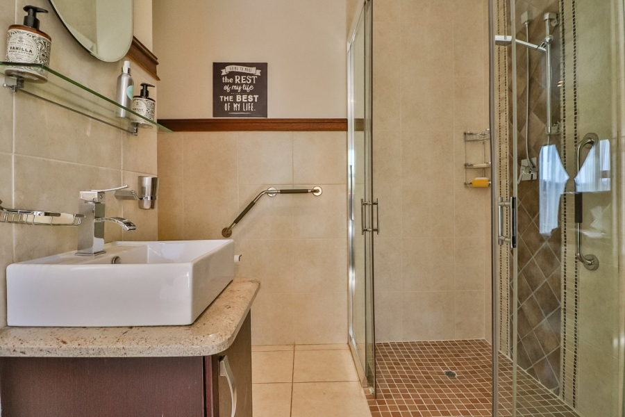 5 Bedroom Property for Sale in Meyersdal Eco Estate Gauteng