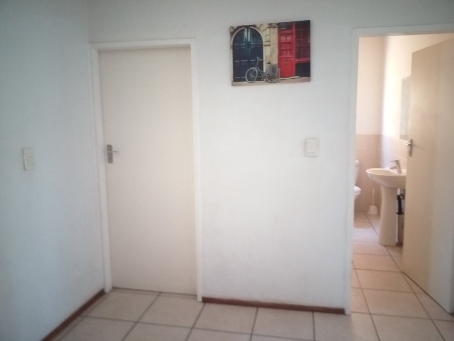 To Let 2 Bedroom Property for Rent in Craigavon Gauteng