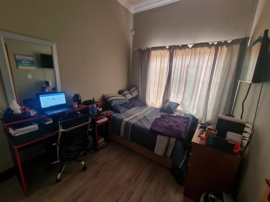 2 Bedroom Property for Sale in Comet Gauteng