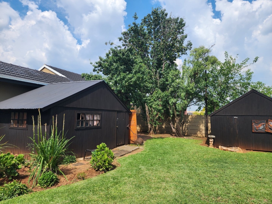 3 Bedroom Property for Sale in Dalpark Gauteng
