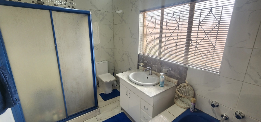 3 Bedroom Property for Sale in Laudium Gauteng