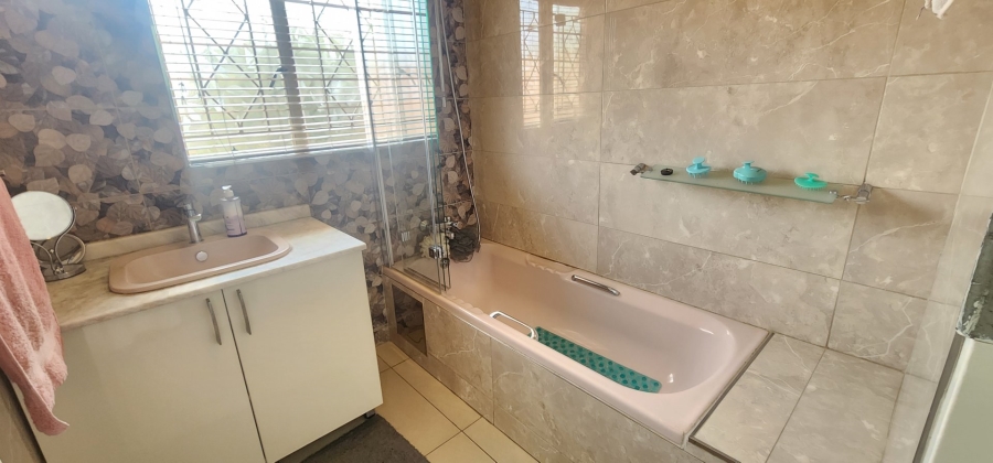 3 Bedroom Property for Sale in Laudium Gauteng