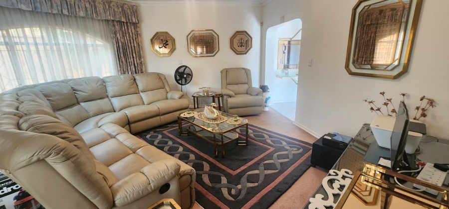 3 Bedroom Property for Sale in Laudium Gauteng
