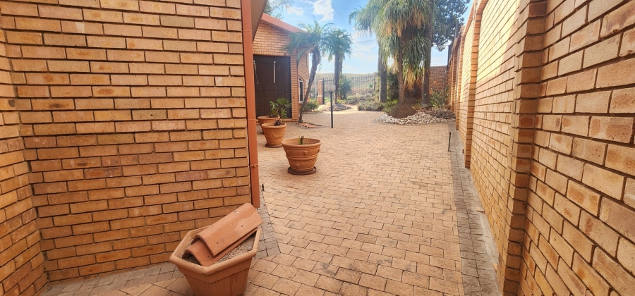 3 Bedroom Property for Sale in Laudium Gauteng