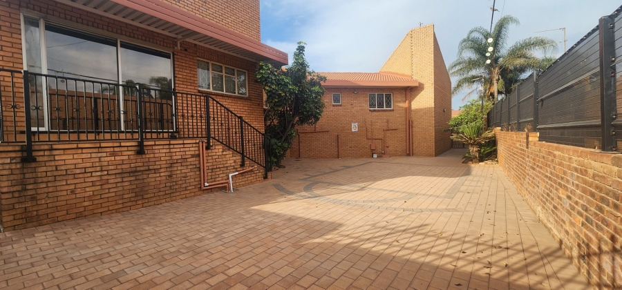 3 Bedroom Property for Sale in Laudium Gauteng