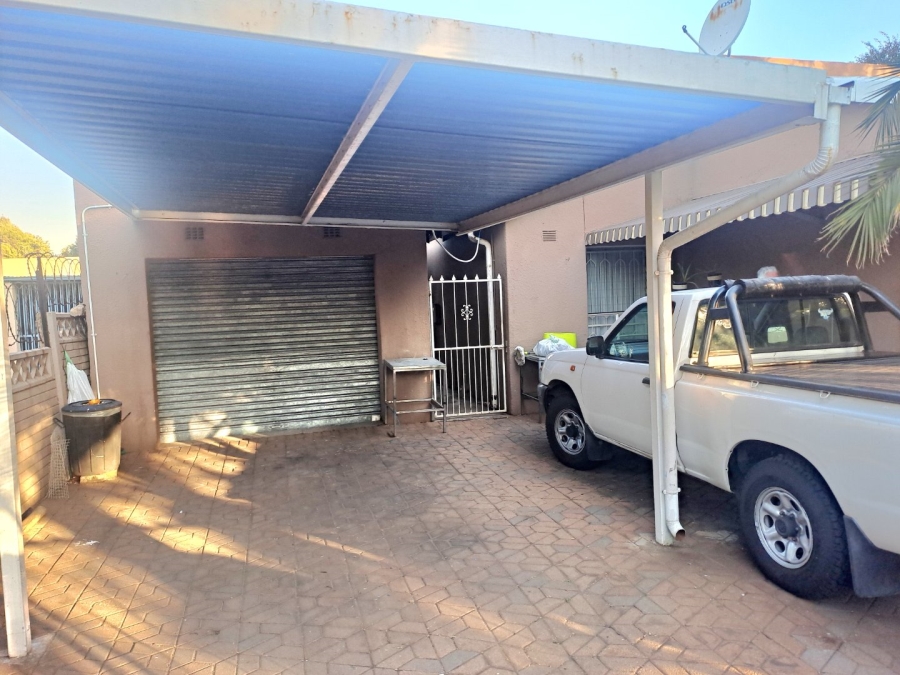 4 Bedroom Property for Sale in Witfield Gauteng