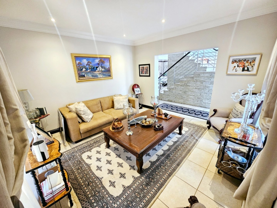 To Let 6 Bedroom Property for Rent in Midstream Estate Gauteng