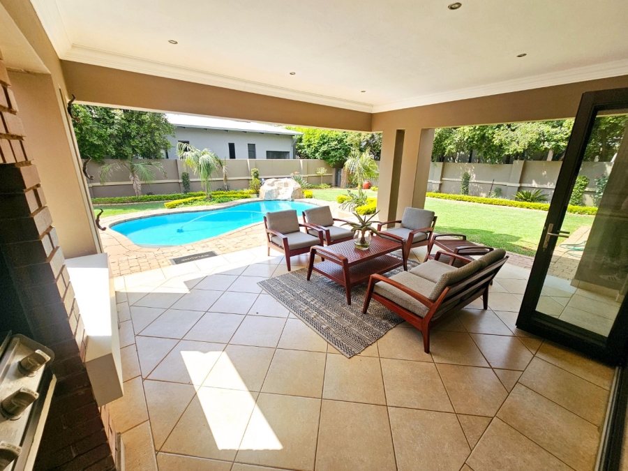 To Let 6 Bedroom Property for Rent in Midstream Estate Gauteng