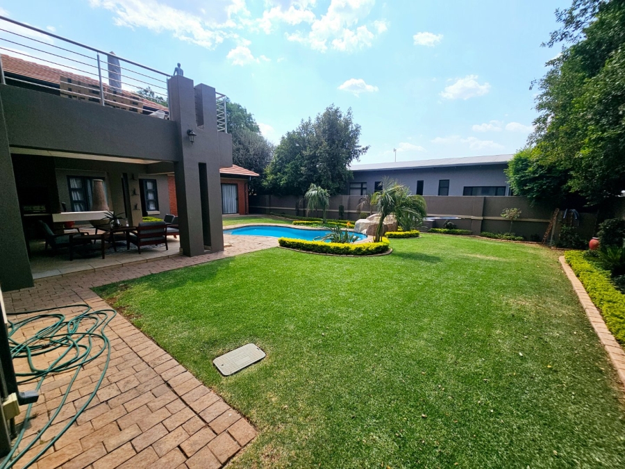 To Let 6 Bedroom Property for Rent in Midstream Estate Gauteng