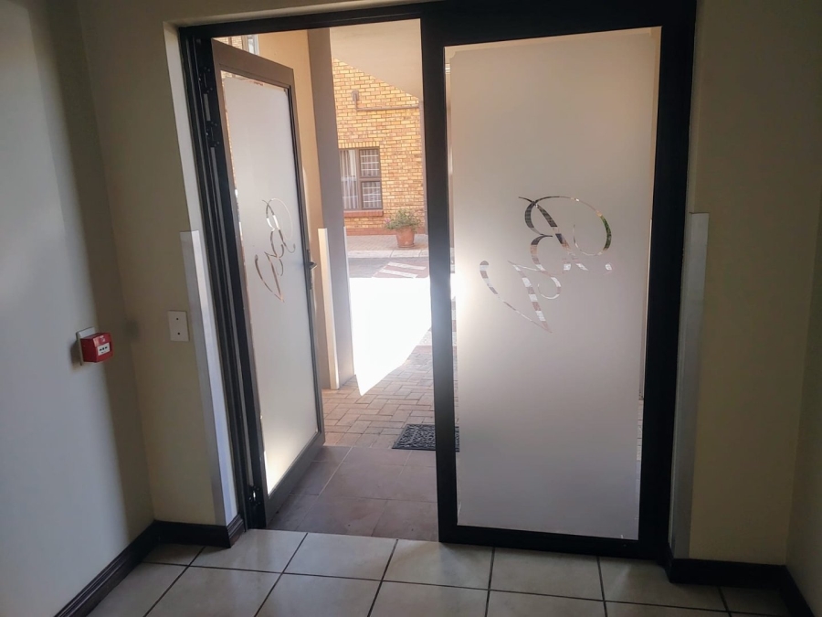 2 Bedroom Property for Sale in Montana Tuine Gauteng