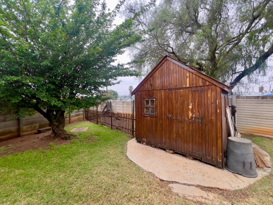 3 Bedroom Property for Sale in Edleen Gauteng