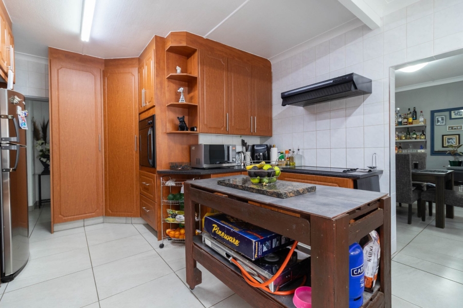 4 Bedroom Property for Sale in Towerby Gauteng