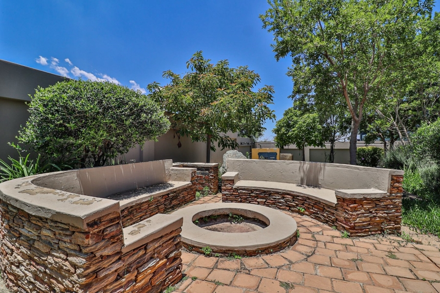 6 Bedroom Property for Sale in Meyersdal Eco Estate Gauteng