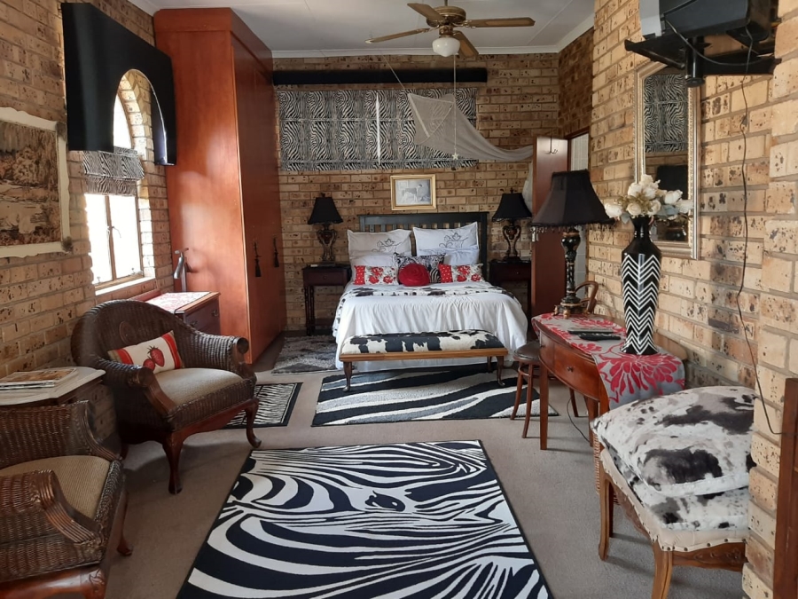 6 Bedroom Property for Sale in Montana Park Gauteng