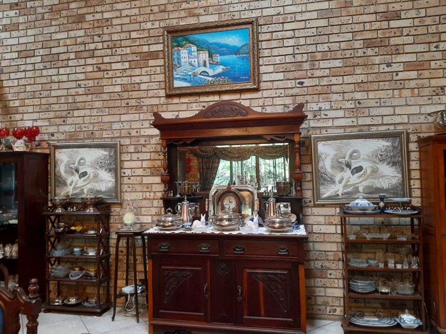 6 Bedroom Property for Sale in Montana Park Gauteng