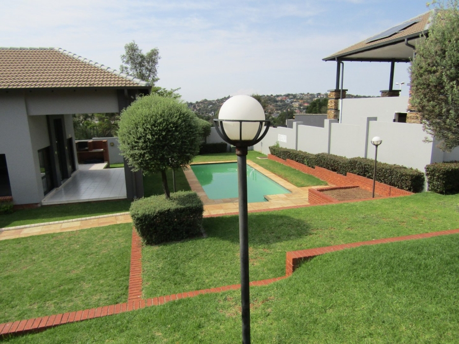 To Let 3 Bedroom Property for Rent in Oakdene Gauteng